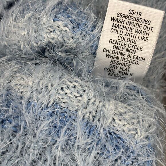 Candie's Crop Mock Neck Fuzzy Eyelash Fur Fabric Knit Sweater Blue Stripe Medium - Picture 7 of 7